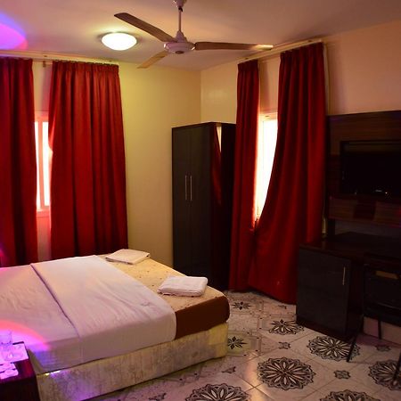 Tehran Hotel 두바이 외부 사진