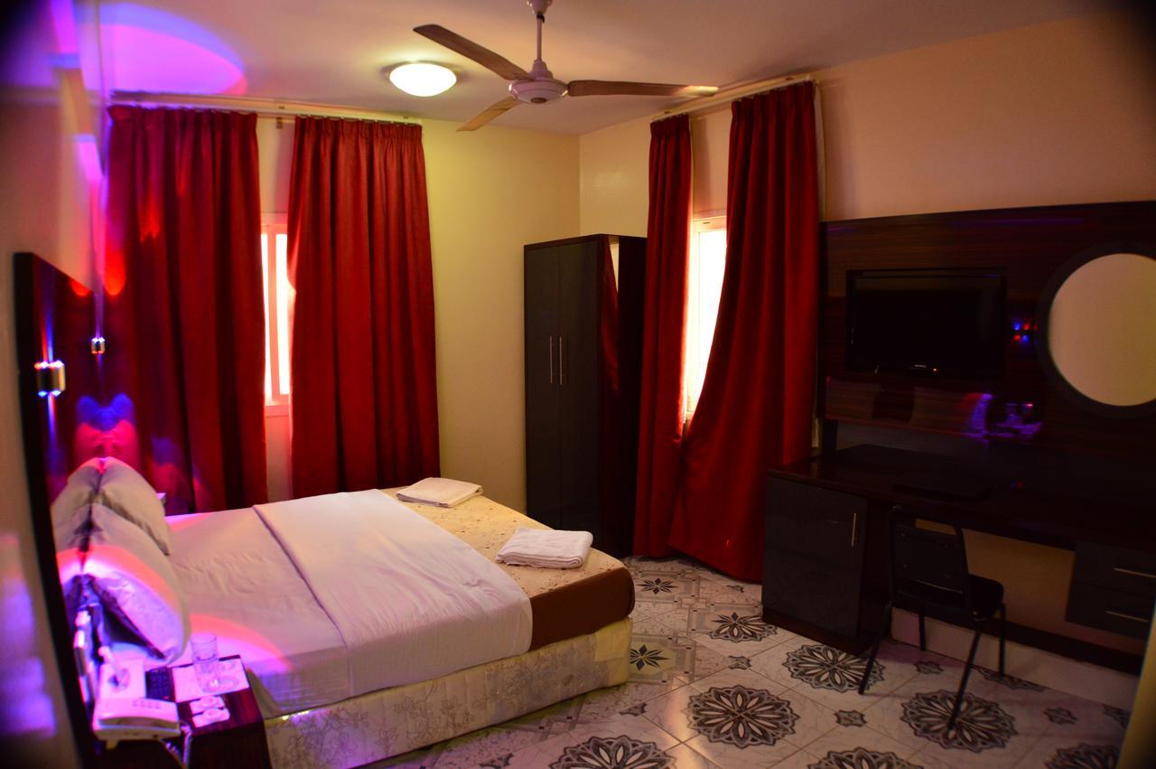 Tehran Hotel 두바이 외부 사진