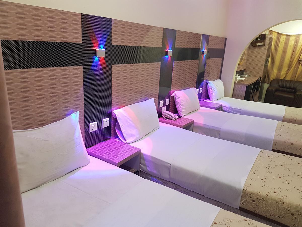 Tehran Hotel 두바이 외부 사진