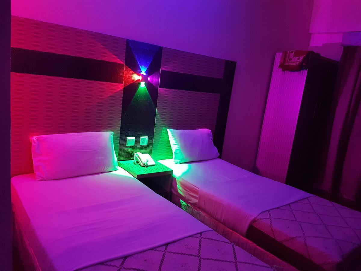 Tehran Hotel 두바이 외부 사진